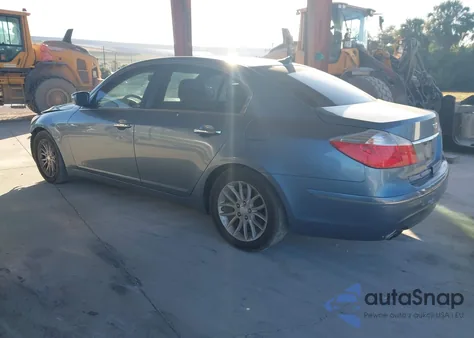 2010 Hyundai Genesis 3.8 z USA, uszkodzony, nr VIN KMHGC4DE1AU074827